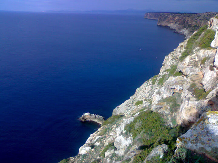 fishingtripmajorca.co.uk boat trips to Cabo Blanco in Majorca