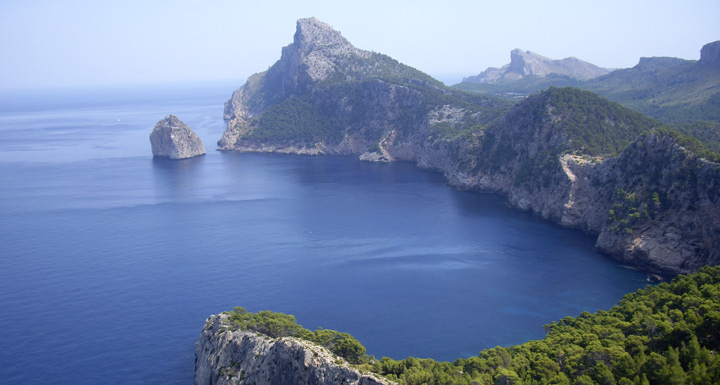 fishingtripmajorca.co.uk boat trips to Formentor in Majorca